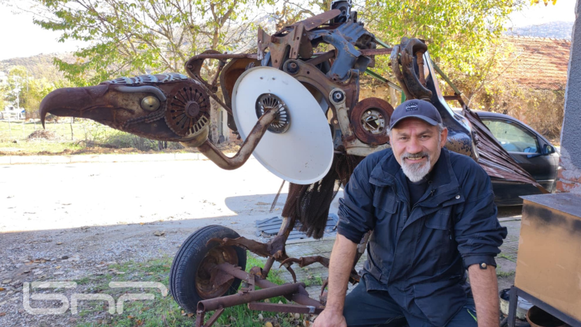 Тодор и неговите причудливи герои от скр...