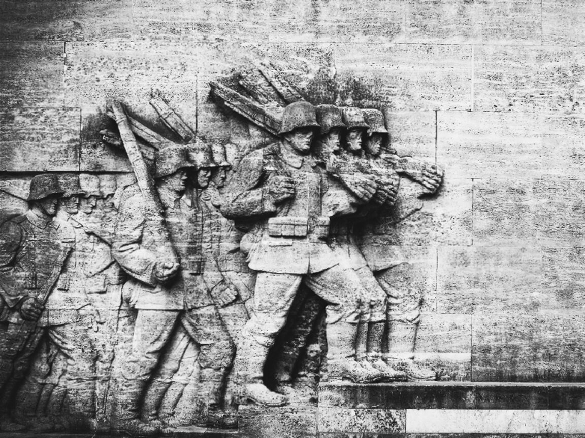 Площадът на победата