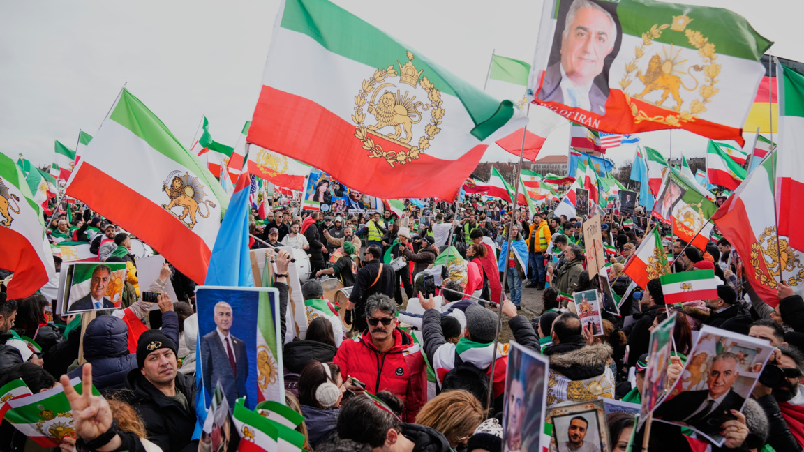 Около 200 000 души протестираха в Мюнхен срещу иранските власти