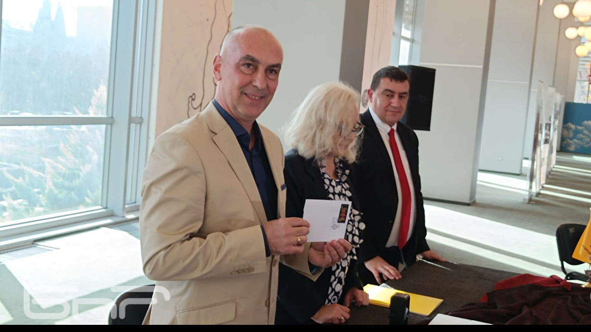 Валидираха пощенска марка, посветена на 100 години Държавна опера – Стара Загора