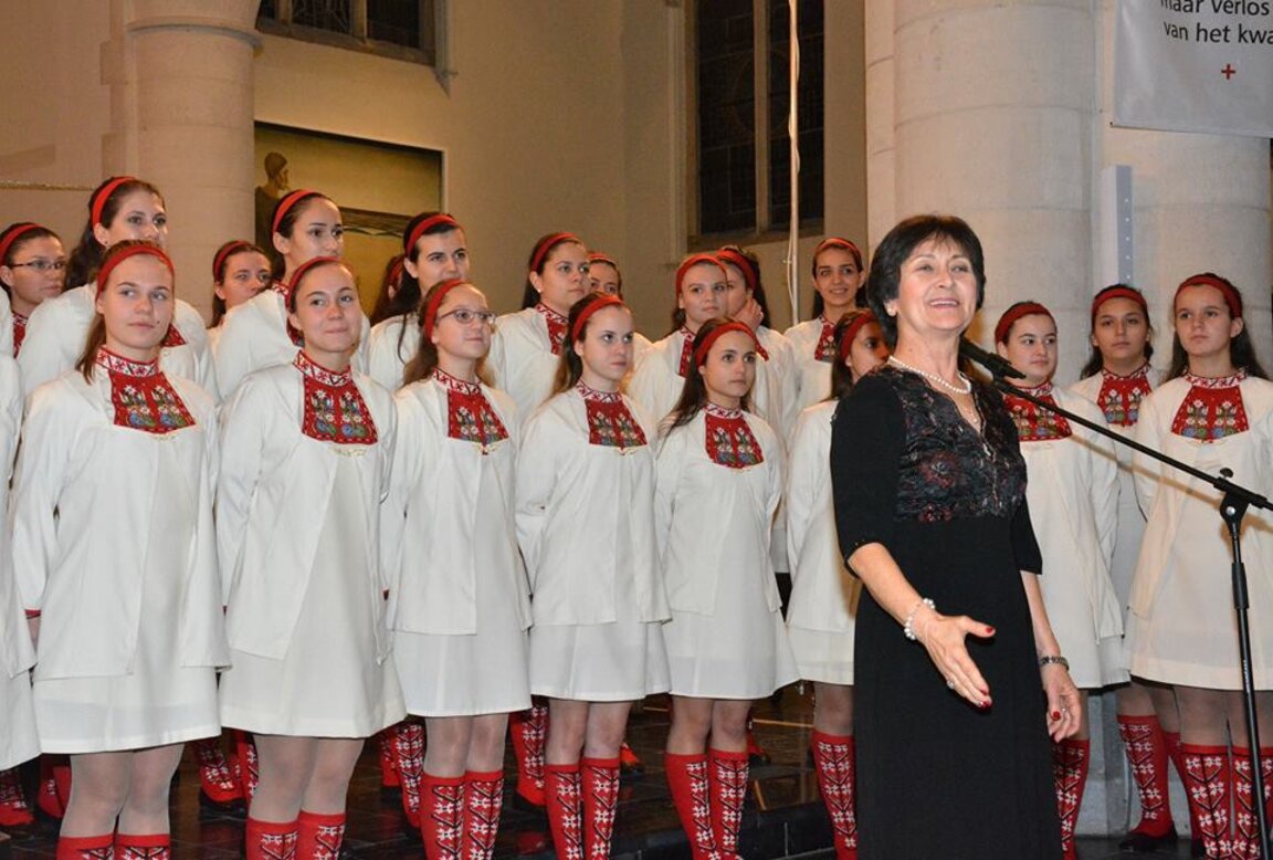 Коледен дух с песните на Детския радиохор