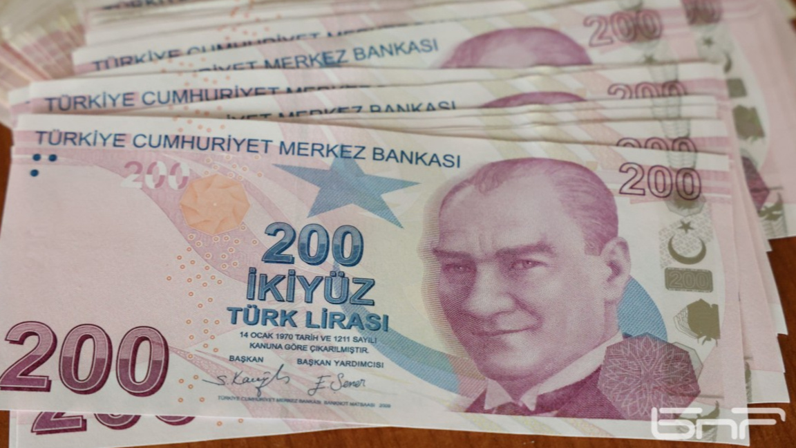 Турската инфлация отслабна през януари до 4-годишно дъно от 30,65%