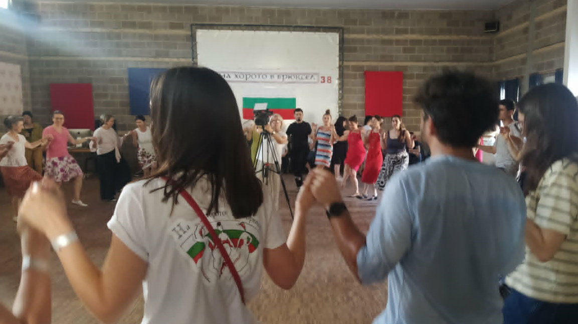 С "Голямо хоро" българите в Брюксел си п...