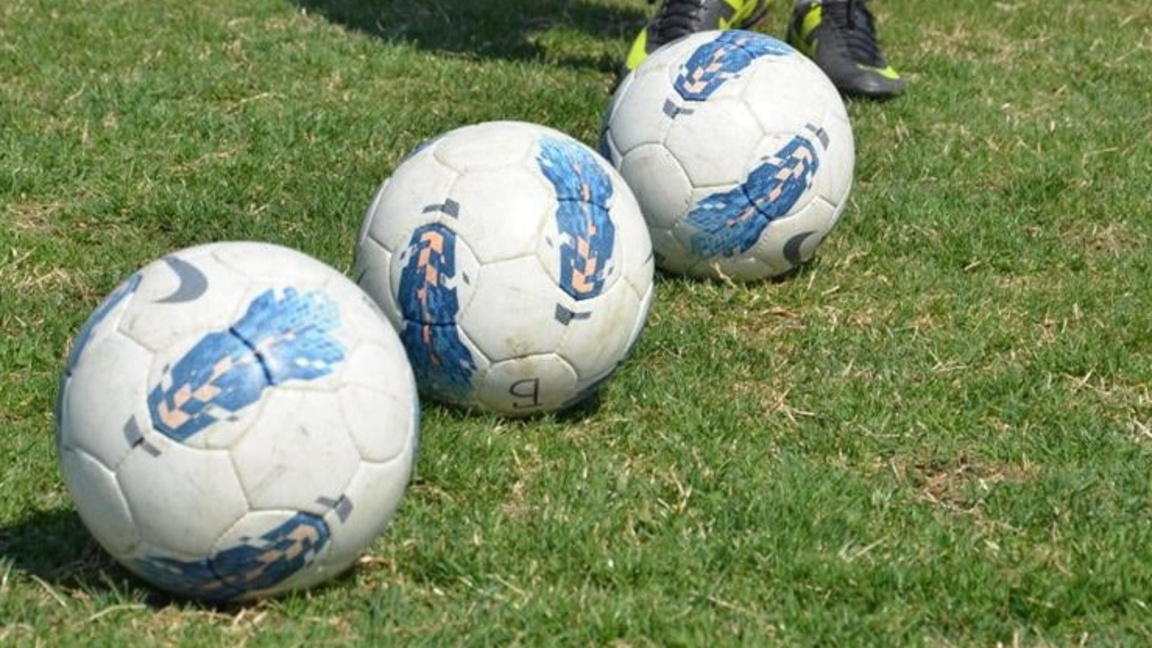 Драгомир Драганов ще реферира мача на "Б...