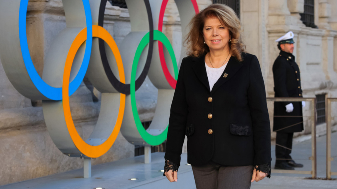 President calls from Milan “to keep politics away from sports”