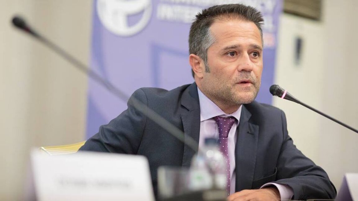 Иван Иванов