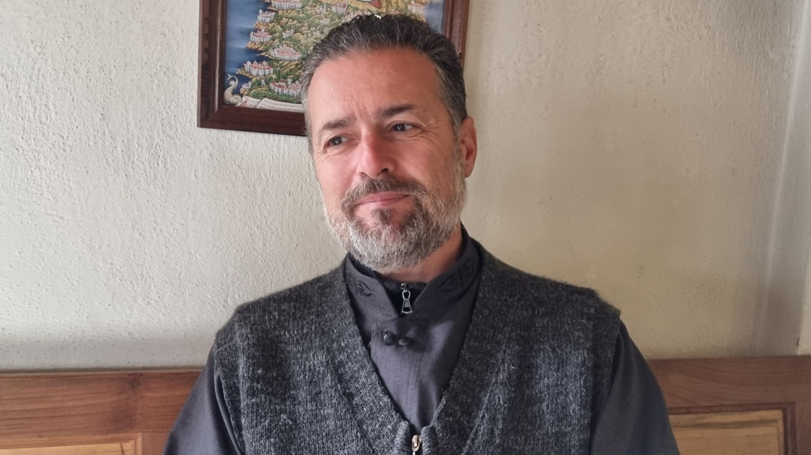 отец Иван Янков от църквата "Св. Троица", кв."Речица" в Сливен