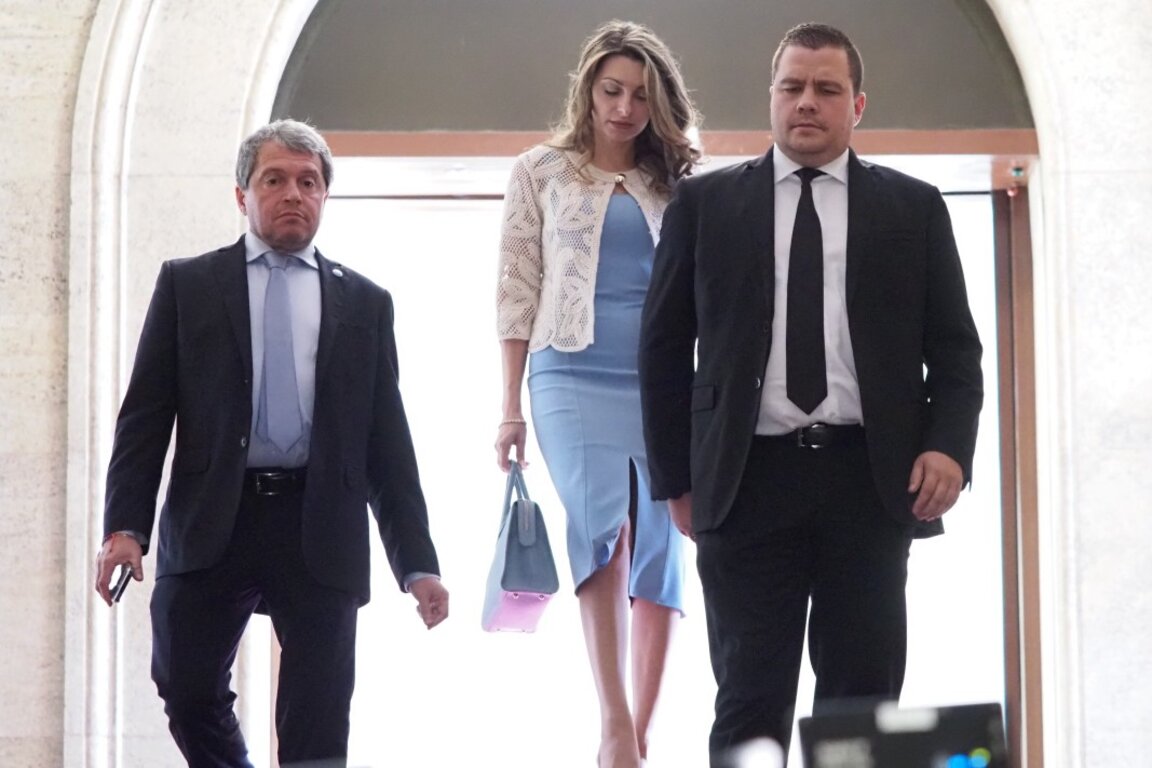 Тошко Йорданов, Павела Митова и Станислав Балабанов (отляво надясно) от ИТН.