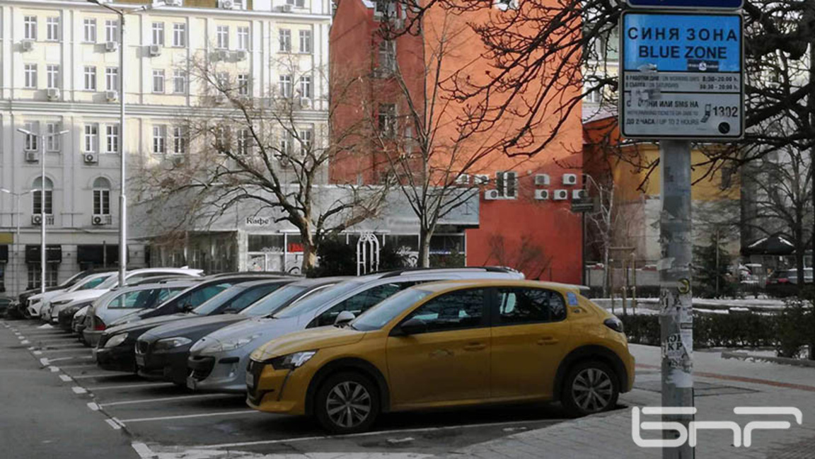 Административният съд отново спря част от новите правила за паркиране в София