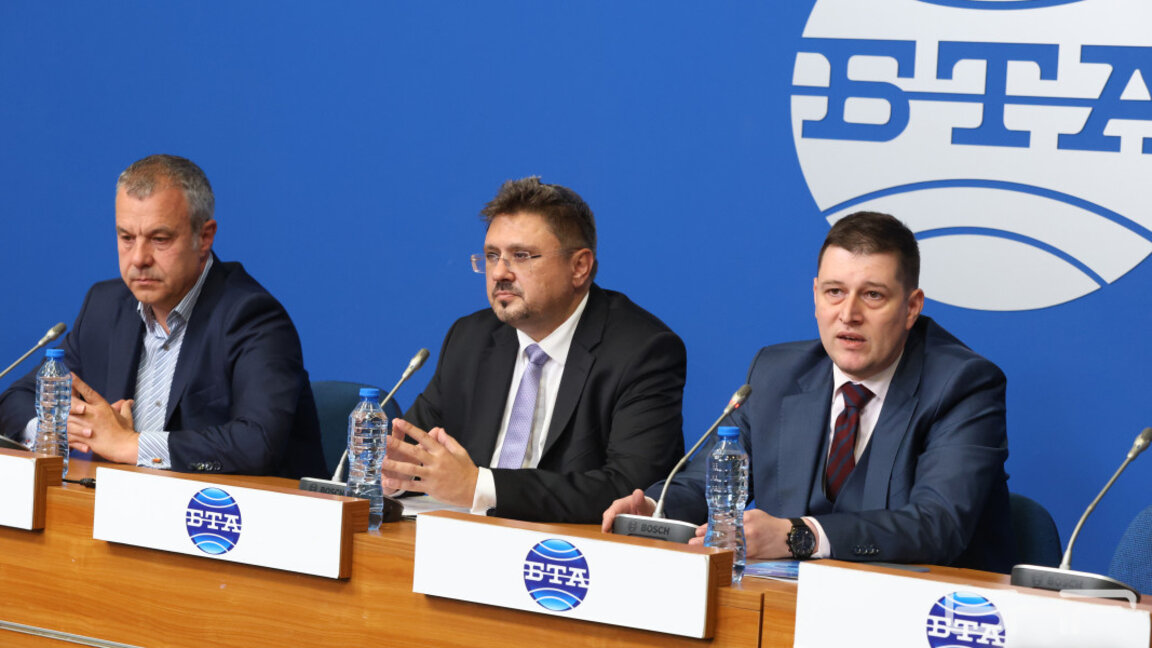 Емил Кошлуков,Кирил Вълчев и Милен Митев