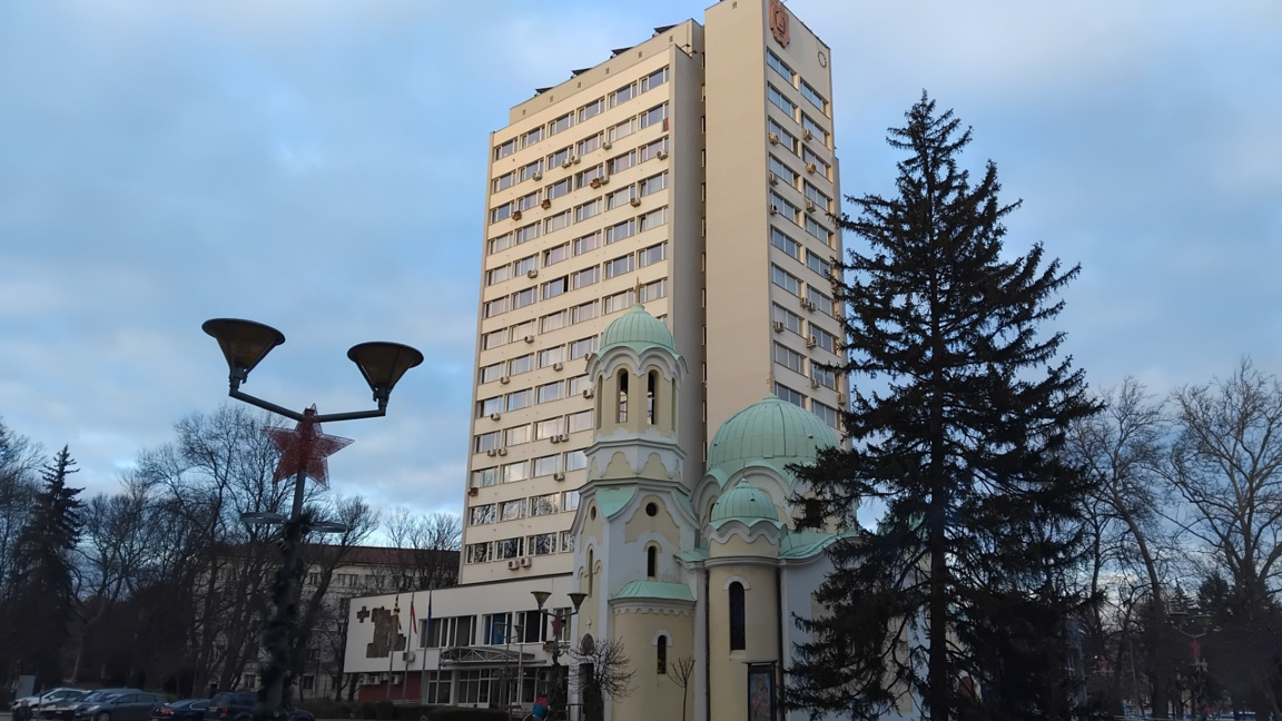 Ново улично осветление в пернишки квартали и три села