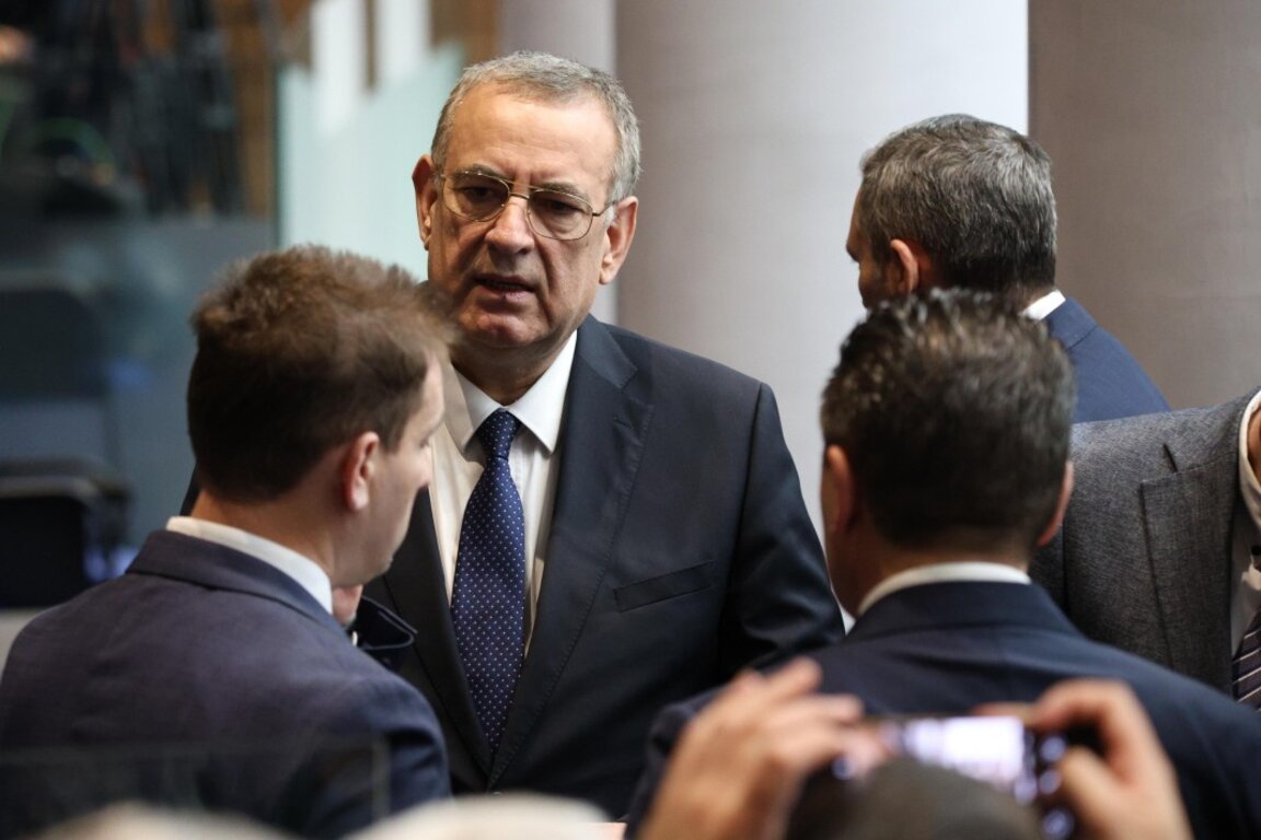 Джевдет Чакъров