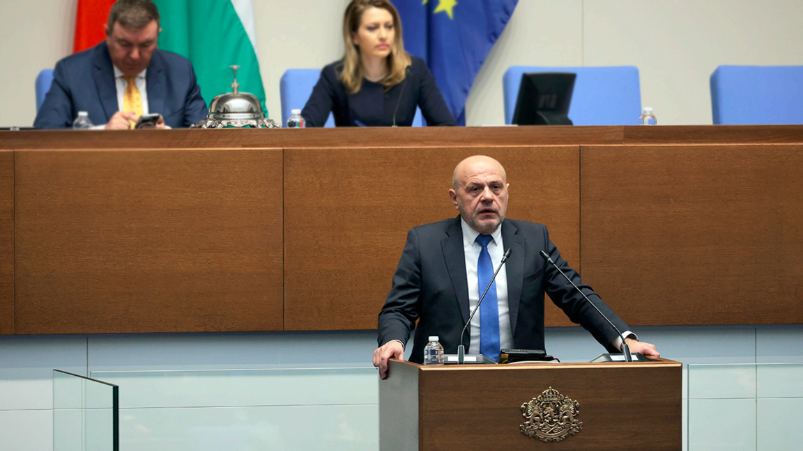 L'importation de travailleurs étrangers est temporaire, assure le gouvernement