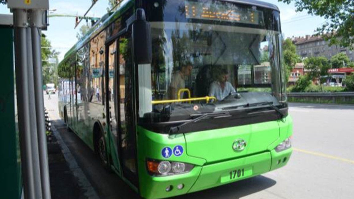 Електробусите по Коледа, а зарядните кога?