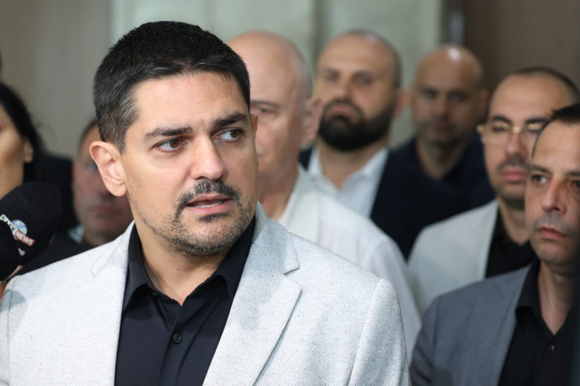 Радостин Василев