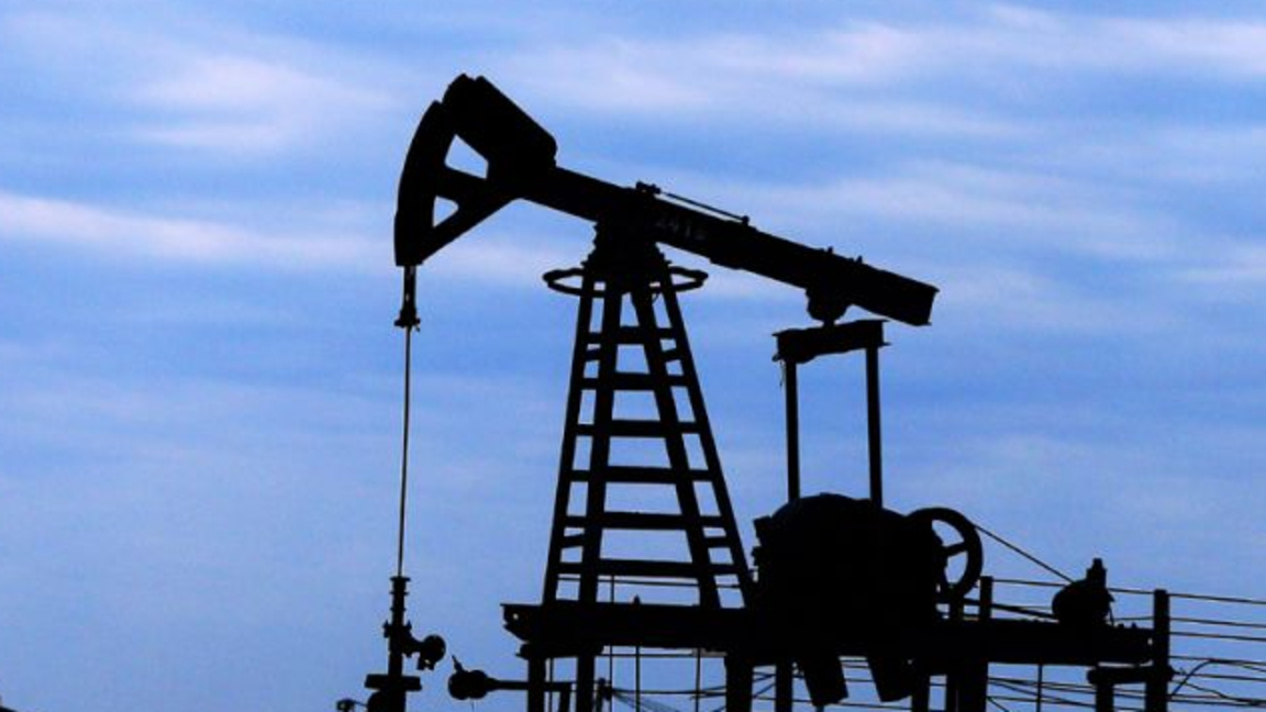 Петролът на борсите поскъпна с над 3%...