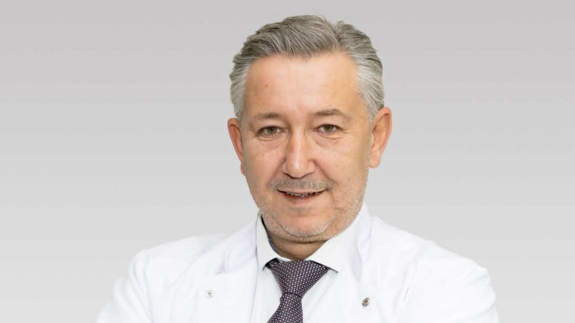 Проф. д-р Васил Яблански: Сколиозата при...