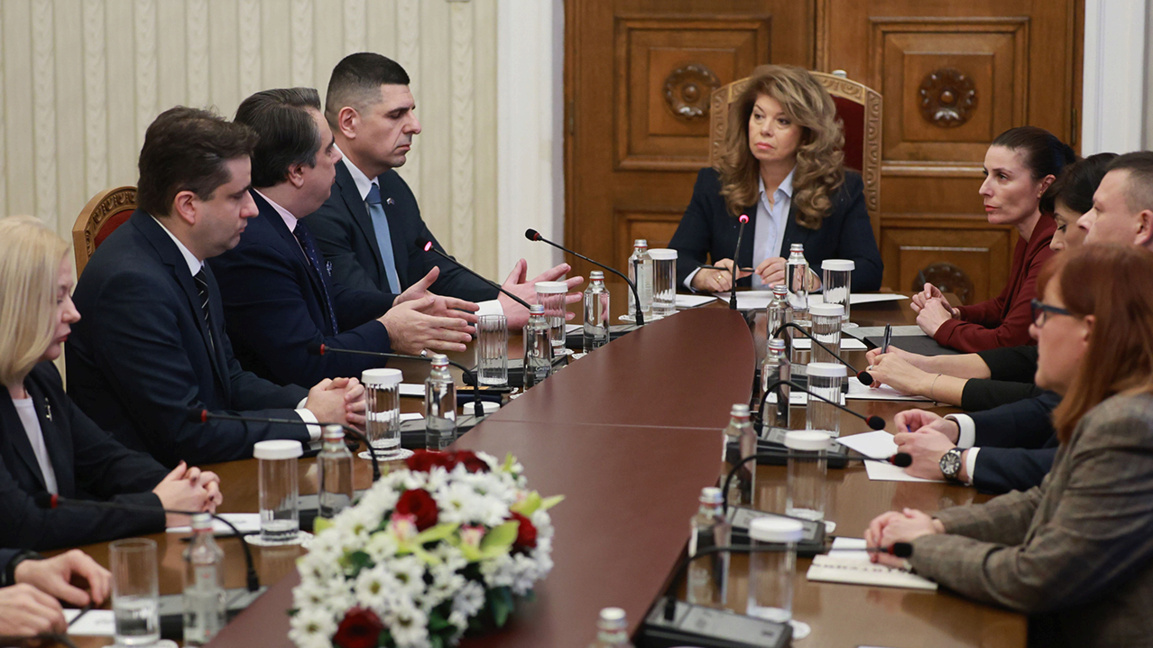 НП-ДБ: Прелазна влада не треба да служи ...