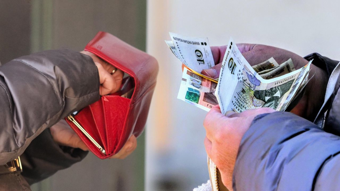 Bullgarët tashmë paguajnë vetëm me euro – për çfarë i shpenzuam levat e fundit