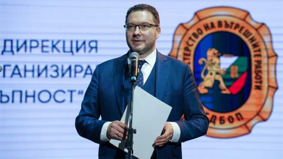 Даниел Митов