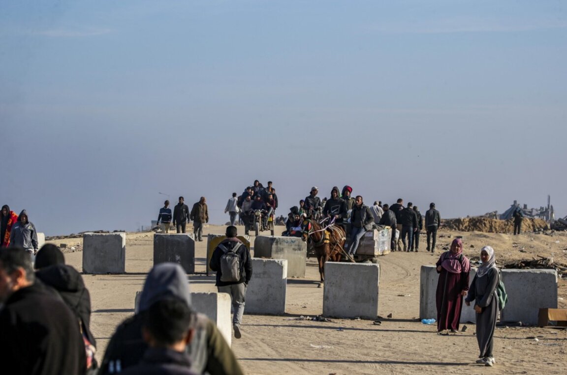 Най-малко четирима палестинци са ранени при израелски удар в Газа