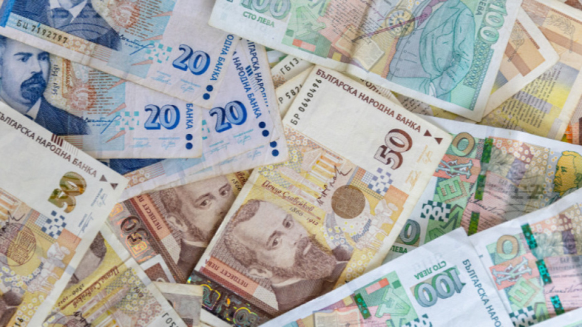 Започва изплащането на пенсиите за декември и коледните добавки