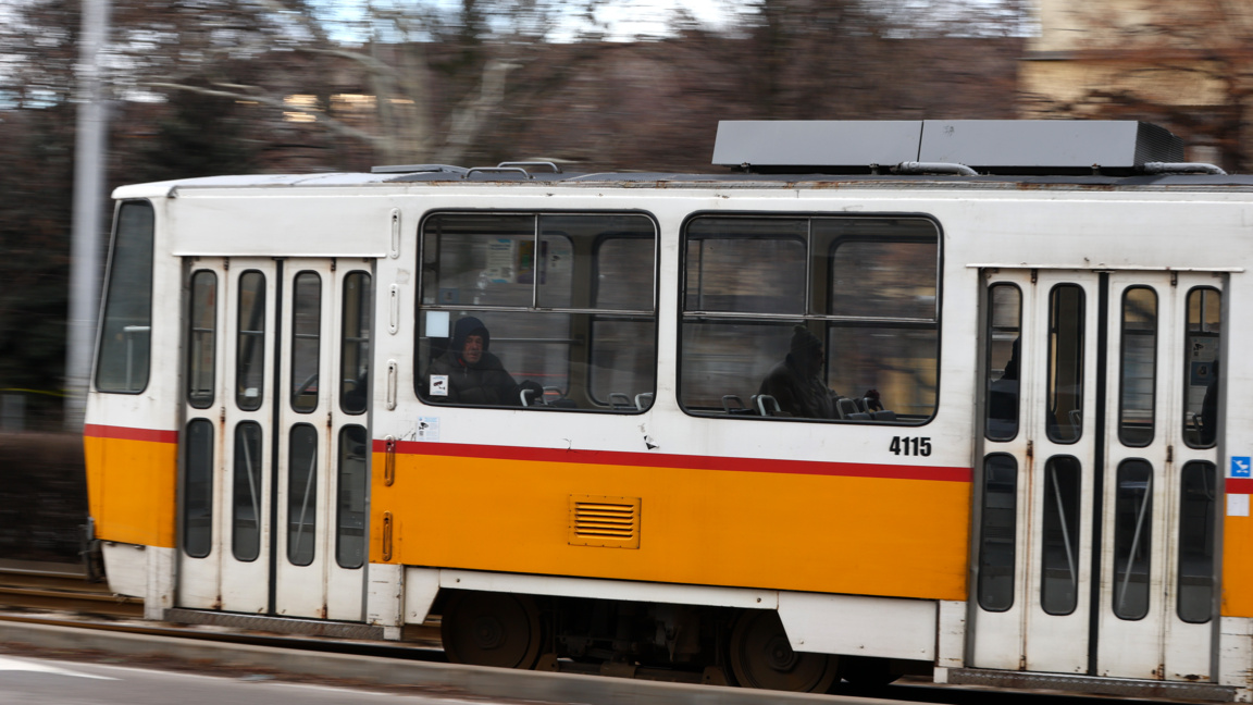 Трамвай 6 в София с променен маршрут заради заледяване на релсите