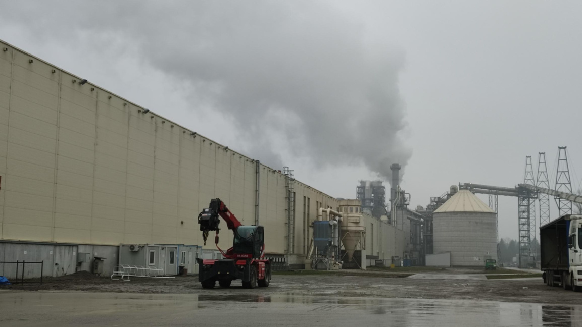 Не е ясно кога заводът "Кроношпан Българ...