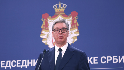 Сръбското общество все още е способно на демократична трансформация