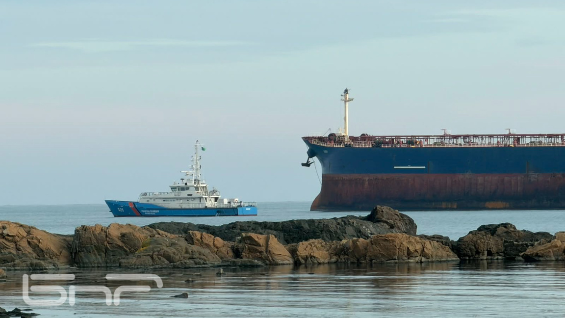 Корабът" Кайрос" ще бъде провлачен до Бургаския залив и закотвен на входа му