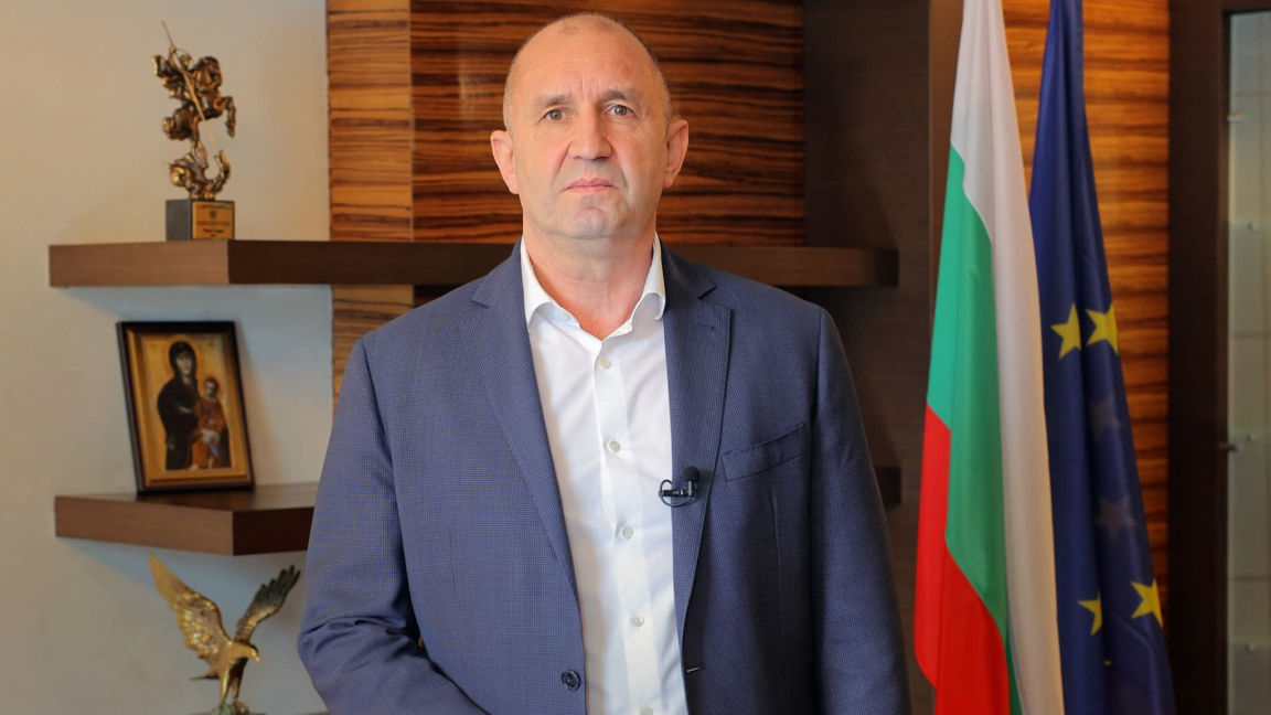 Rumen Radev critica al gabinete interino...