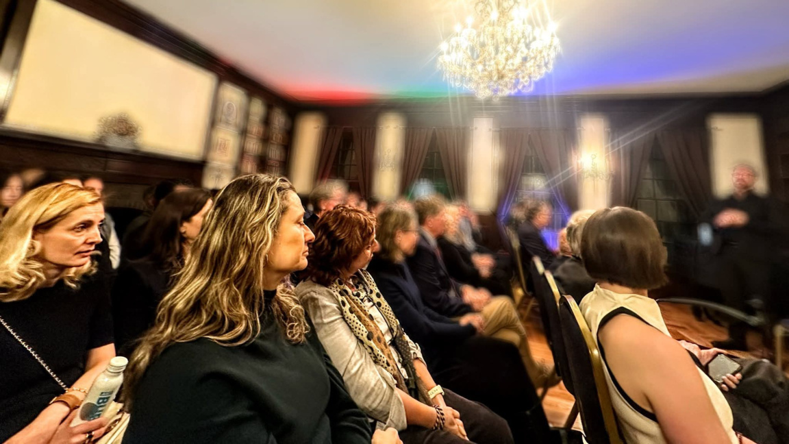 Среща в Ню Йорк на завършилите Американския университет в Благоевград