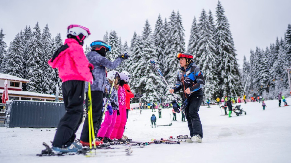 Пампорово отбеляза Световния ден на снега с детски игри 