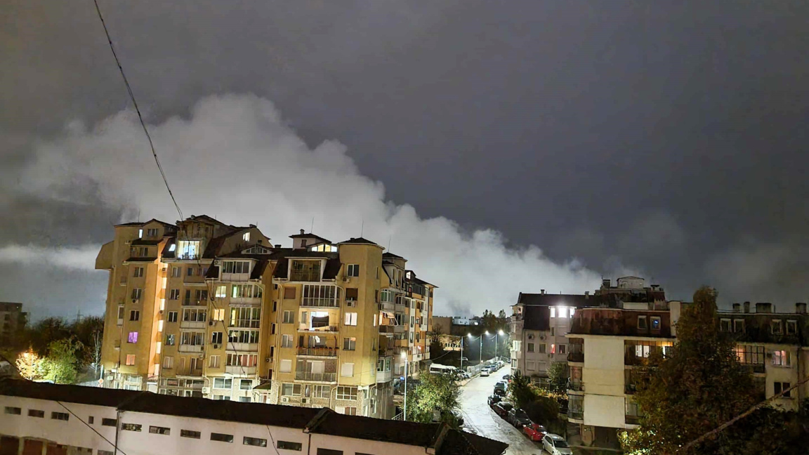 Министър Генов спира работата на завода "Кроношпан" във Велико Търново