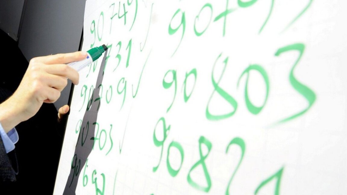 Тодор Тодоров: Има голям пропуск в образованието по математика между пети и седми клас