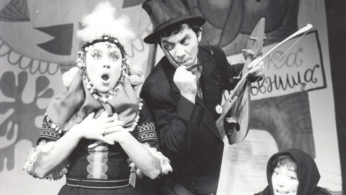 Радиотеатърът на БНР с почетно отличие з...