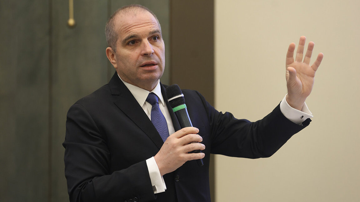 Гроздан Караджов