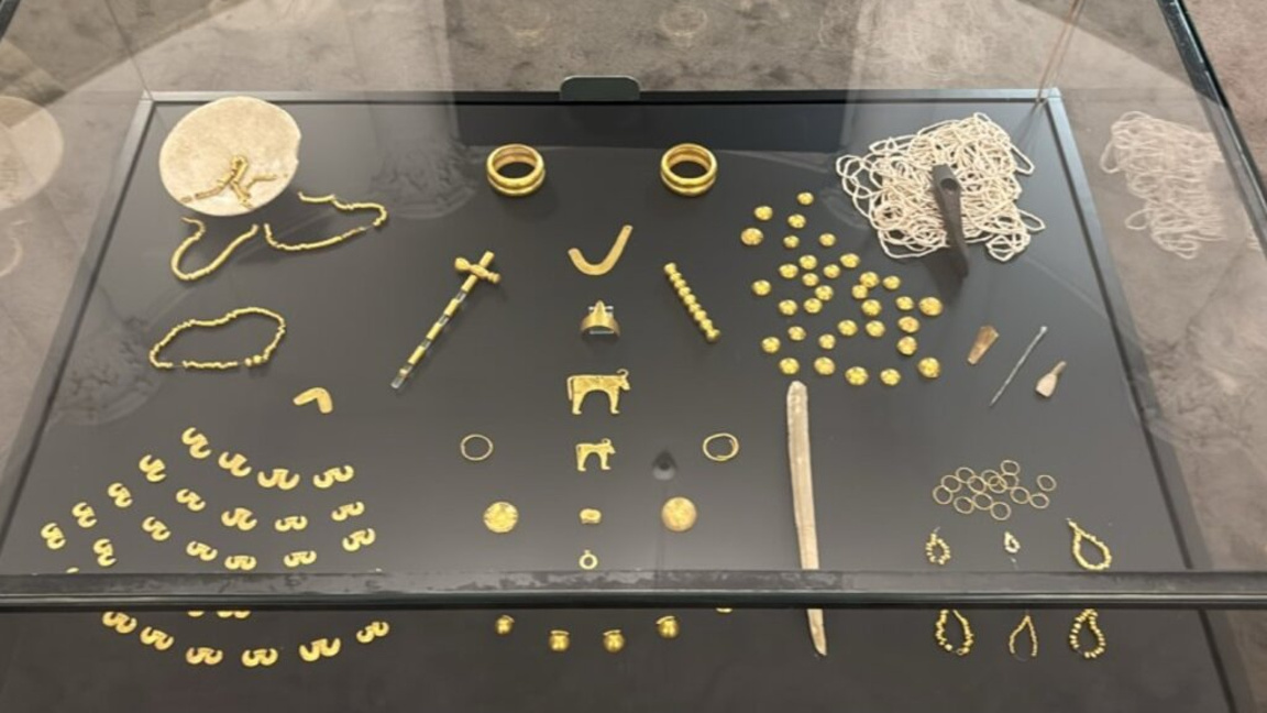 Златно съкровище от Варненския некропол