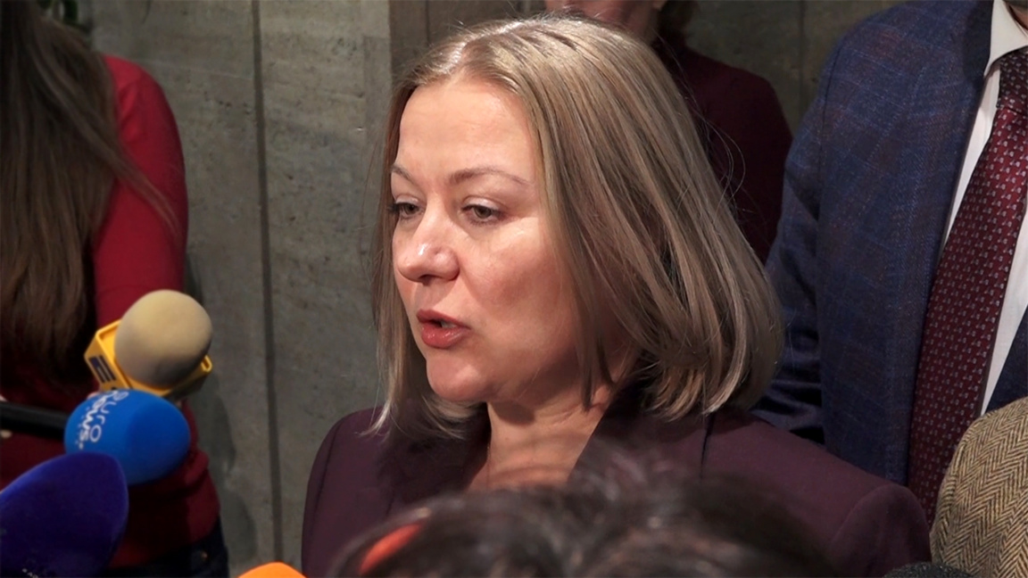 Надежда Йорданова (ПП-ДБ)