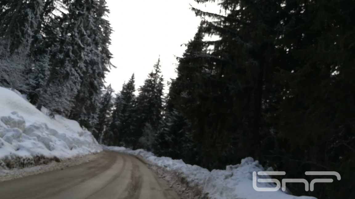 Ограничават движението на тежкотоварни автомобили през проходи в област Смолян