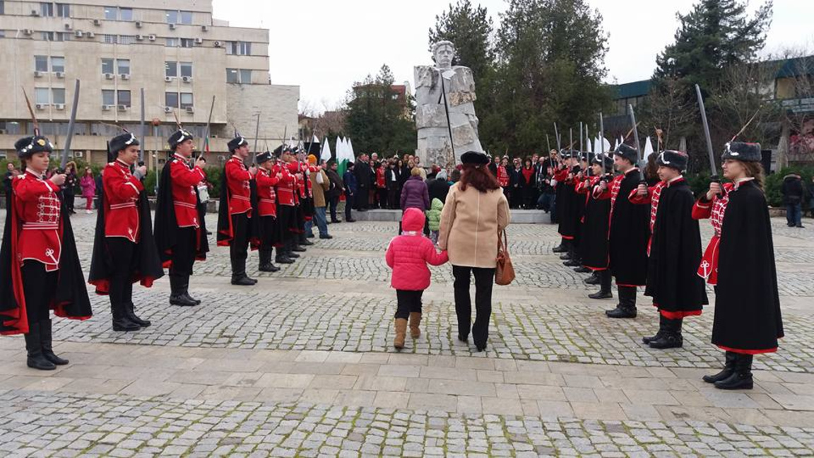 Поклонение в Кърджали по повод 153 години от гибелта на Васил Левски