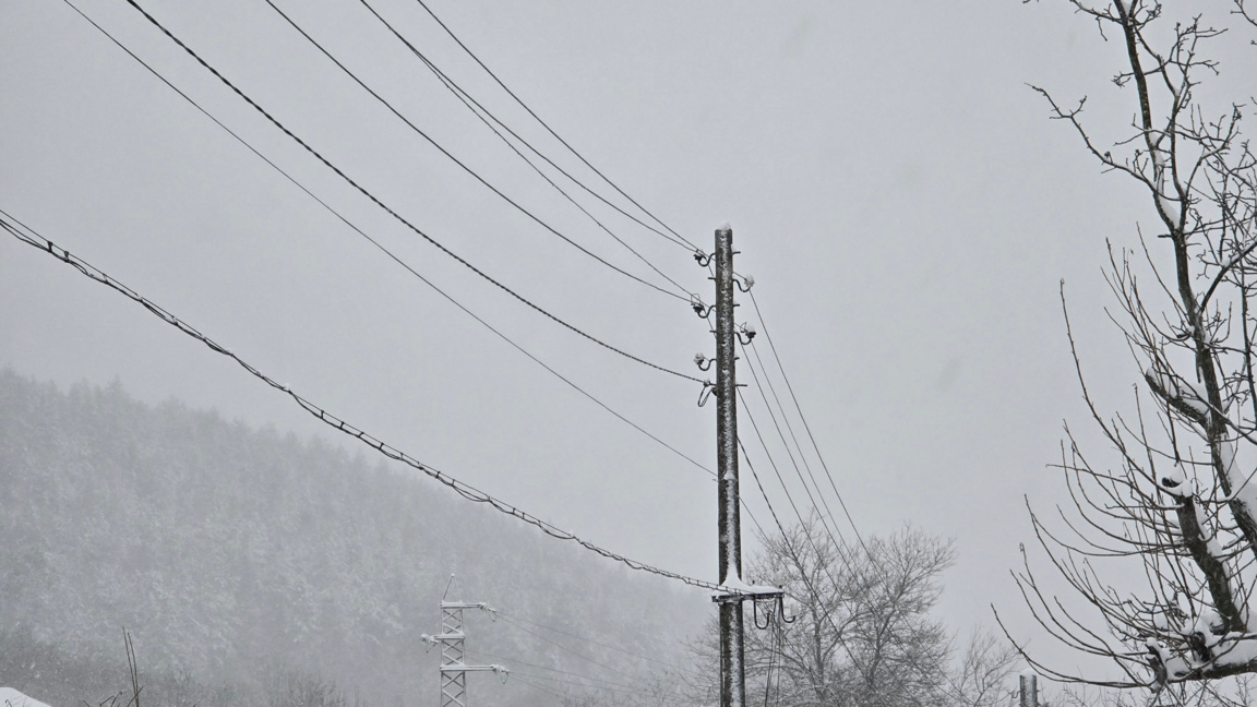 В област Ловеч пет села все още са без ток