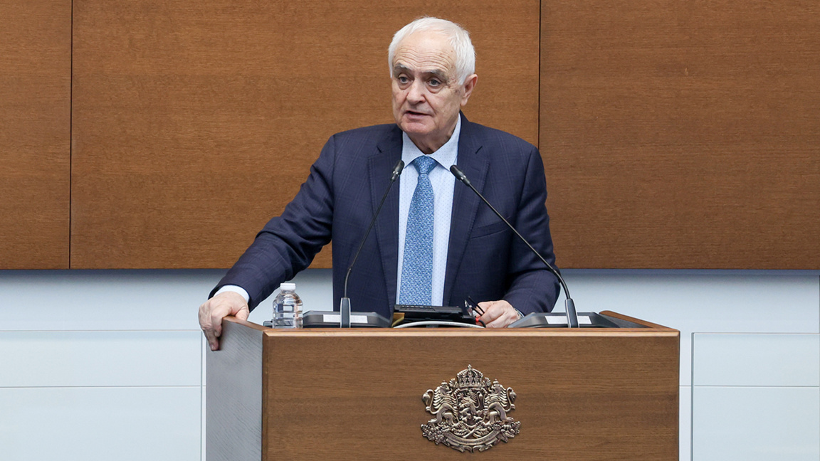 Avionët ushtarakë të SHBA-së në aeroport...