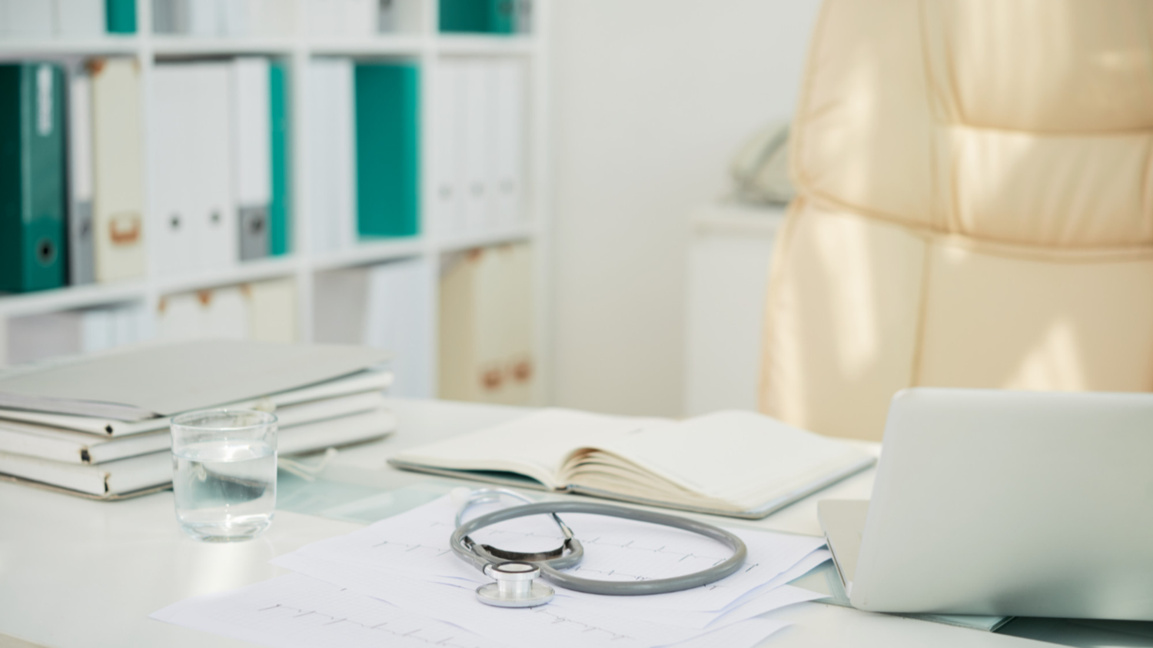 Бургаско семейство сред пострадалите с видеа от АГ кабинет в София