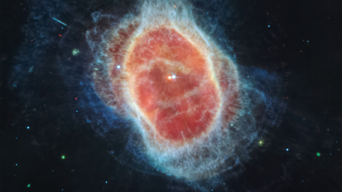 Удивително: Звезда бяло джудже с цветна ...