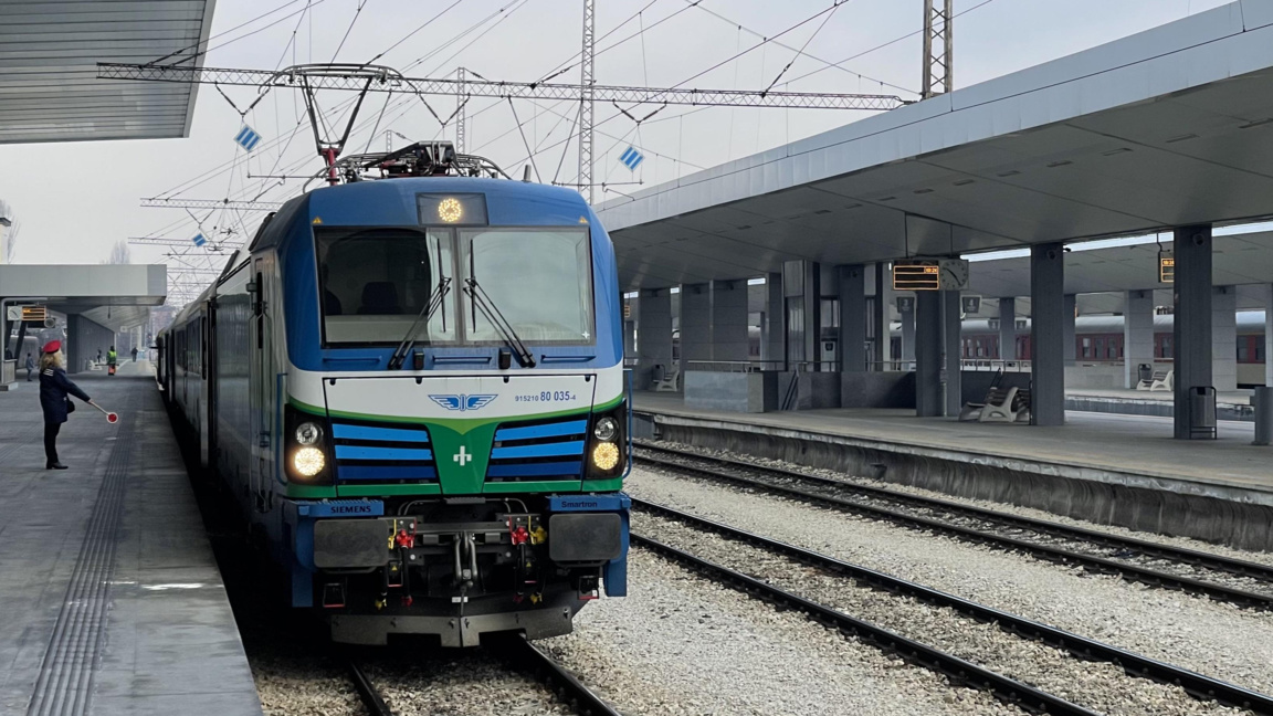 През януари БДЖ ще приема плащания само ...