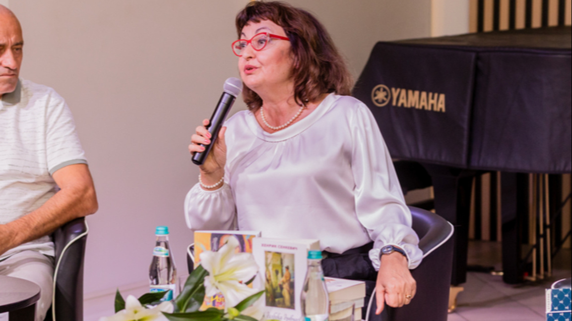 Наталия Бояджиева представя преводната с...