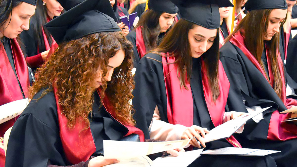 Кметът Димитър Николов: Студентите са дв...