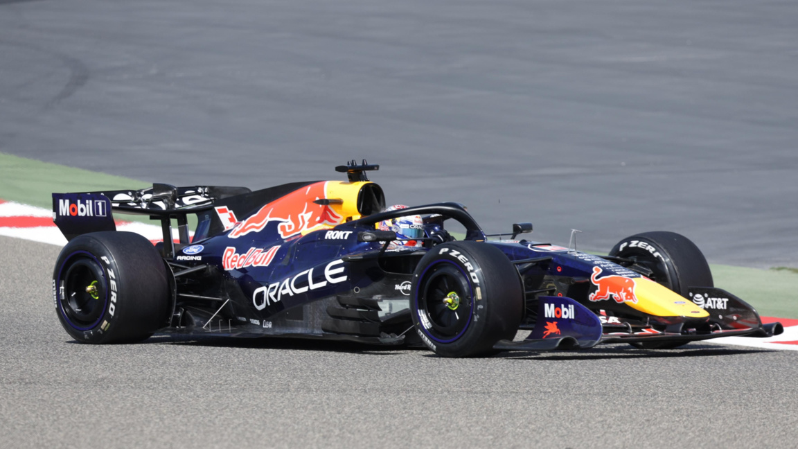 Макс Верстапен бе най-бърз на "Сахир".