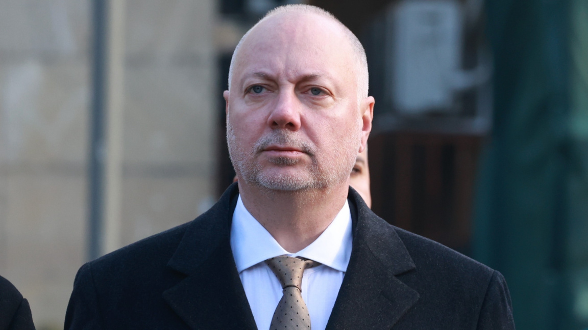 Auf dem Weg nach München: Premier äußert...